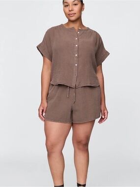 GAP Crinkle Short Lounge Set